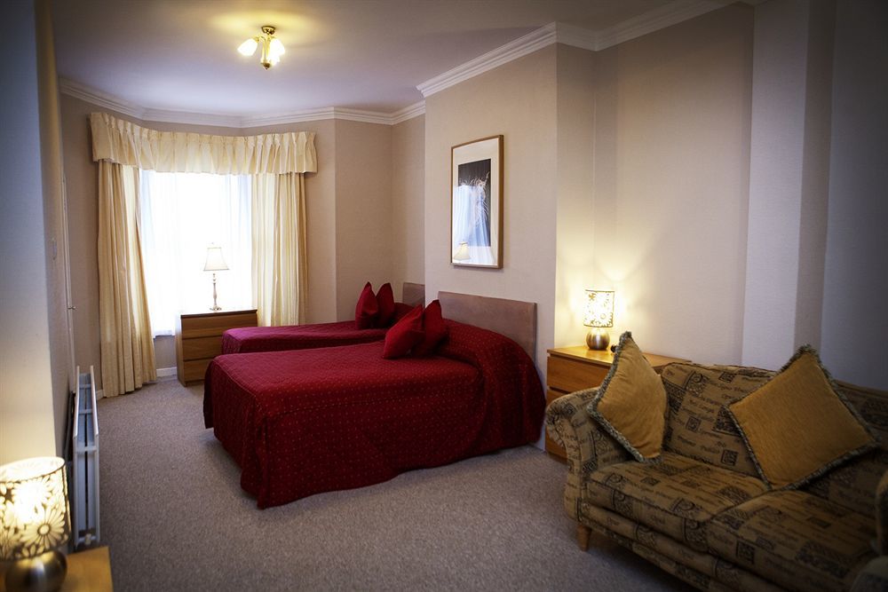 York House Hotel วิทลีย์เบย์ ภายนอก รูปภาพ